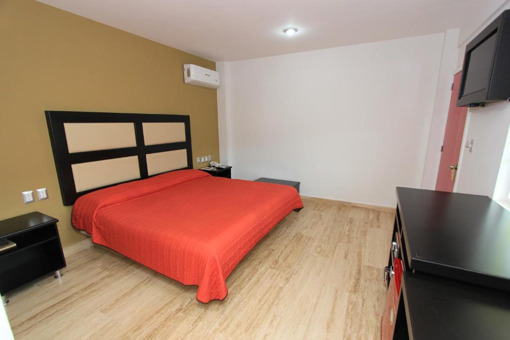 TV a/nebo společenská místnost v ubytování Hotel 5 inn