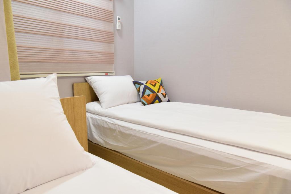 Daol Guesthouse - Twin Room With Private Bathroom