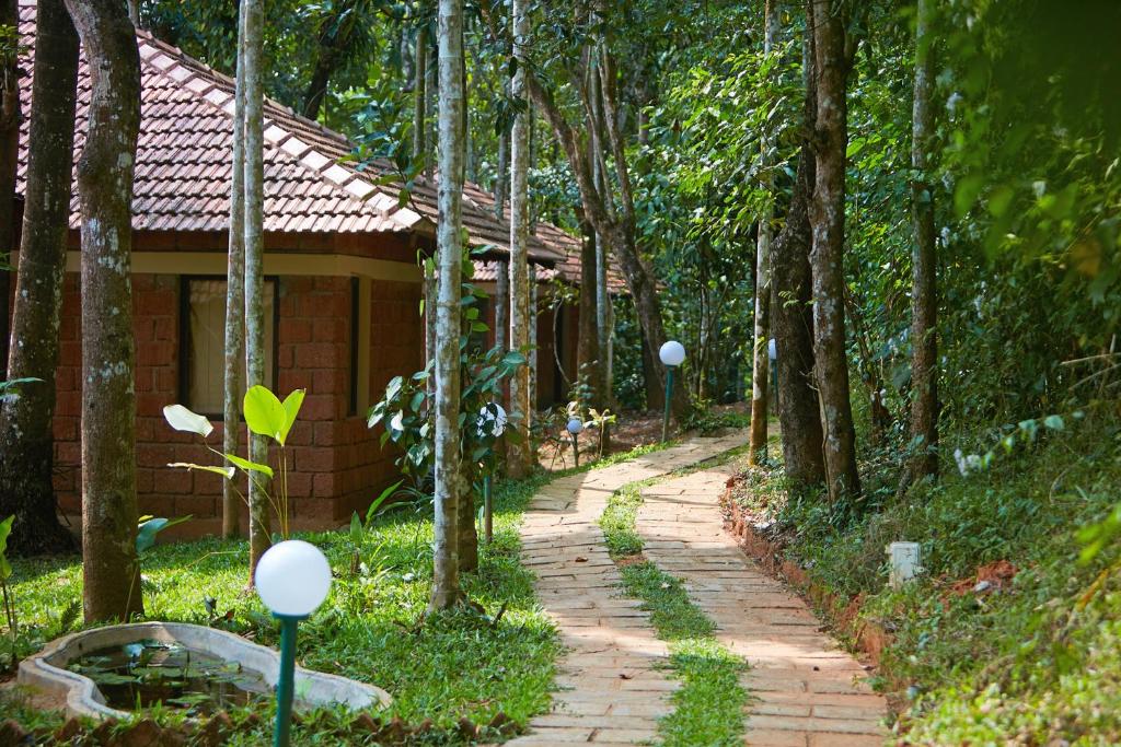 Zahrada ubytování Raindrops Resorts Wayanad