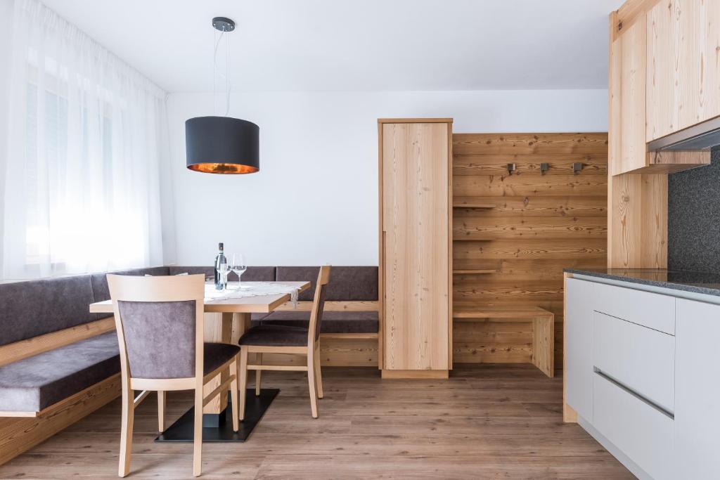 A kitchen or kitchenette at Les Pizades