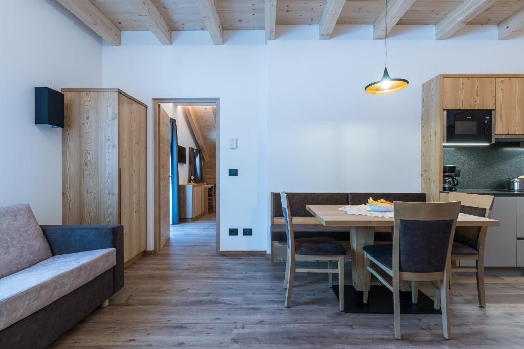 A kitchen or kitchenette at Les Pizades