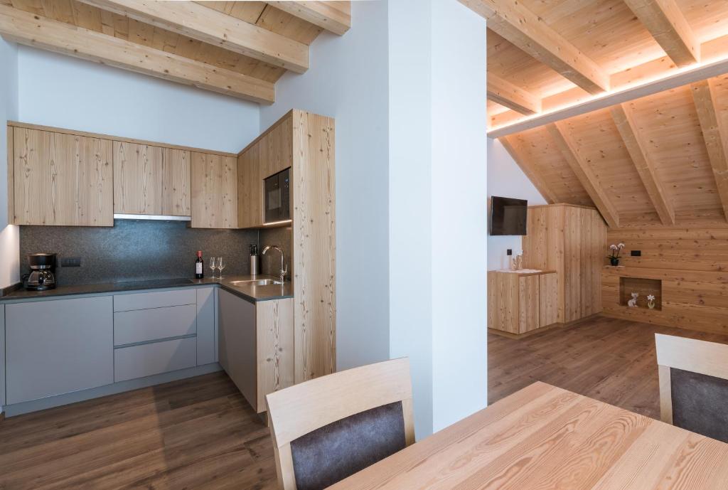 A kitchen or kitchenette at Les Pizades