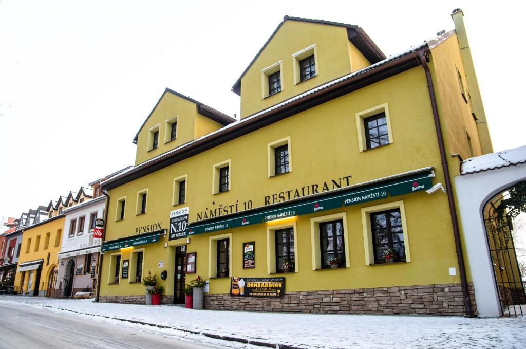 Hoone, kus külalistemaja asub