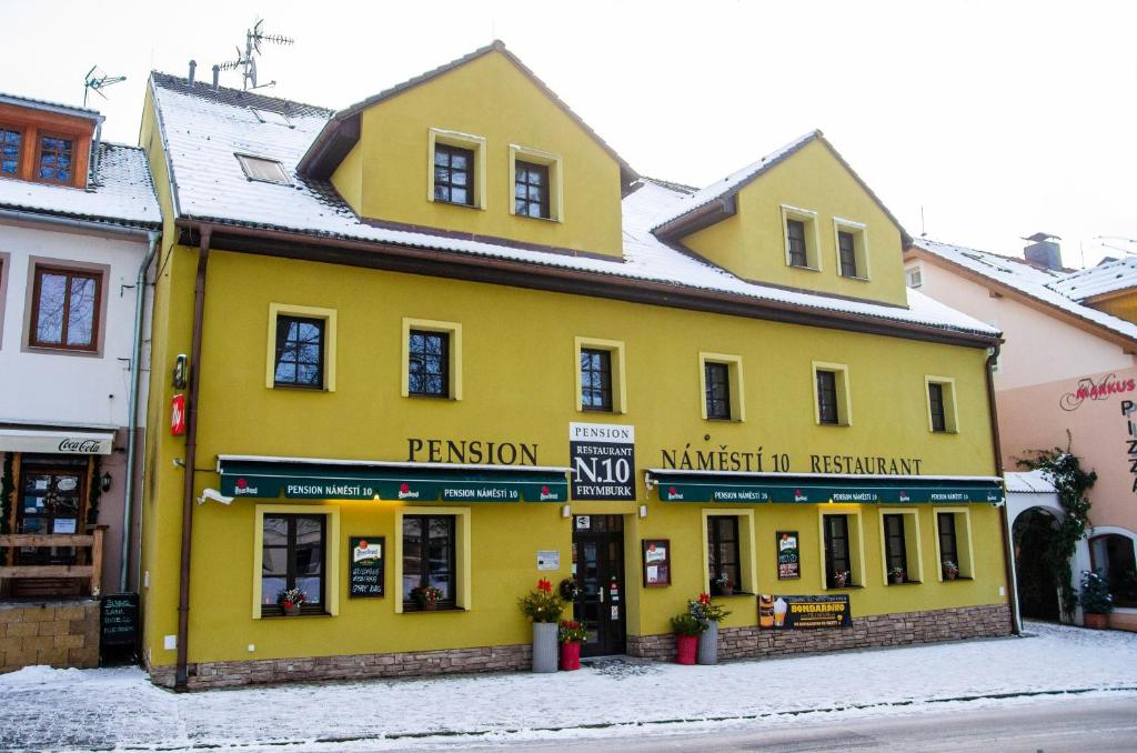 Hoone, kus külalistemaja asub