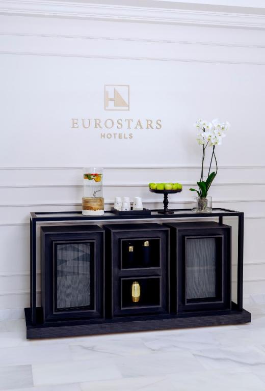 Eurostars Puerta Real - Resim 29