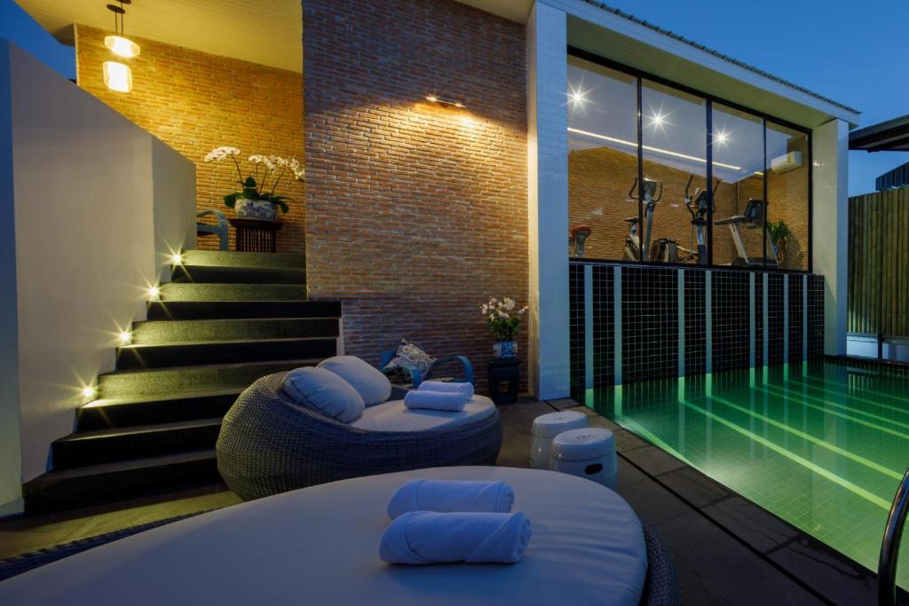 Chala Number 2 Art and Gallery - Resim 26