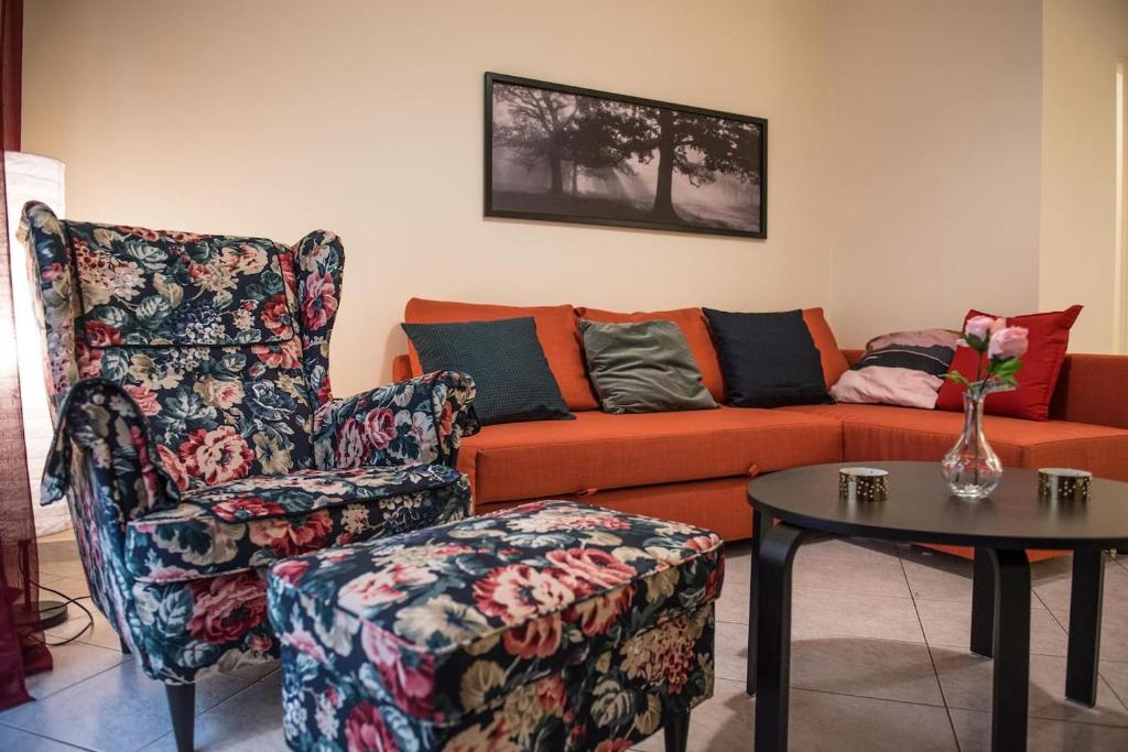 All new 55m Apartment in Athens 150meters from subway
