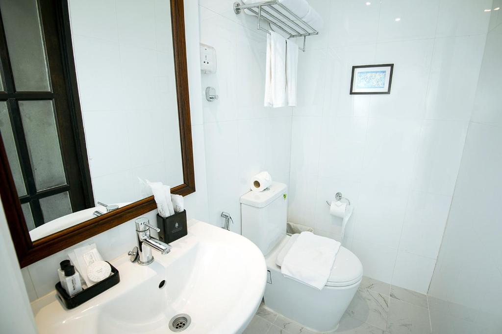 Baan Wanglang Riverside, Bangkok - 12