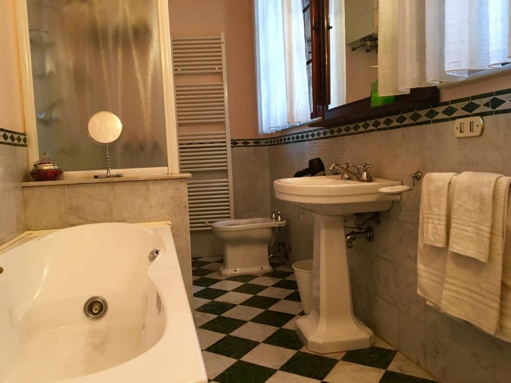 Koupelna v ubytování B&B Il Gianduia