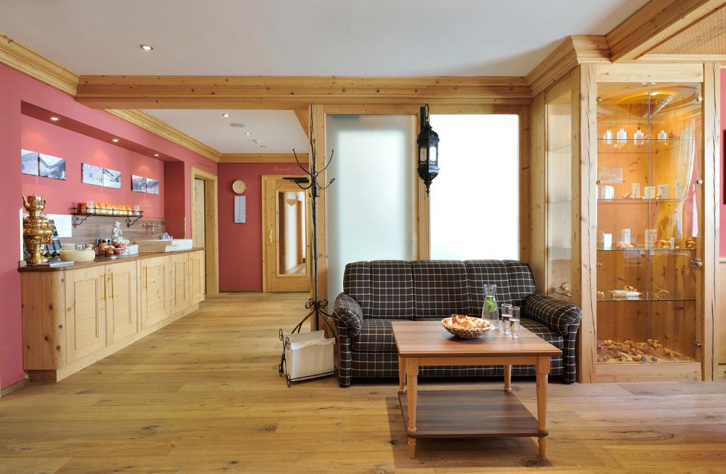 Posezení v ubytování Hotel Alpenrose