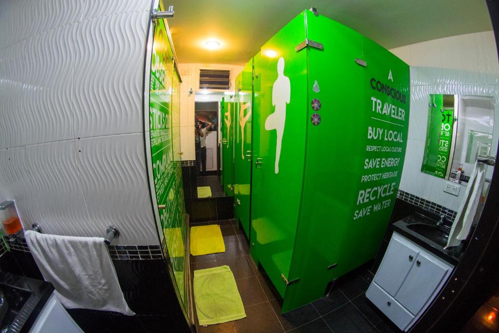 Kuchyň nebo kuchyňský kout v ubytování Mandala Yoga Hostel