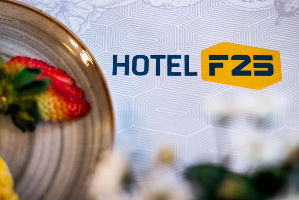 Certifikát, hodnocení, plakát nebo jiný dokument vystavený v ubytování Hotel F25