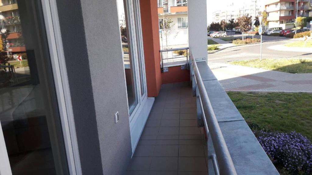 Zdjęcie z galerii obiektu H+ Apartman Letiště Praha w Pradze