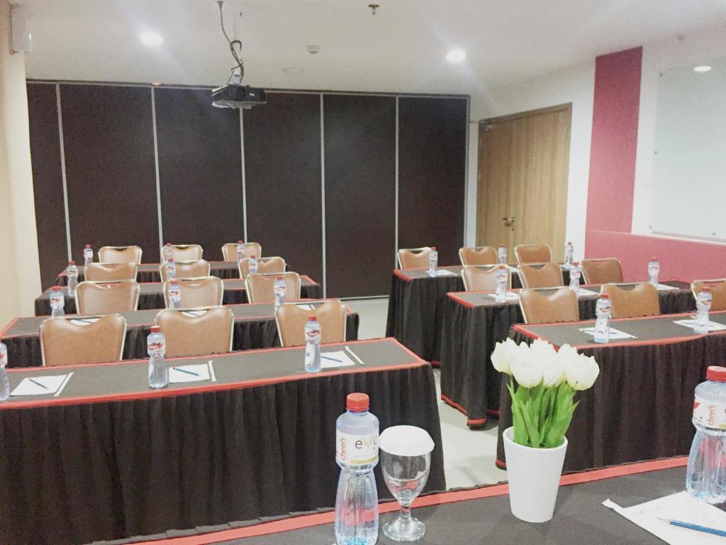 Evora Hotel Surabaya