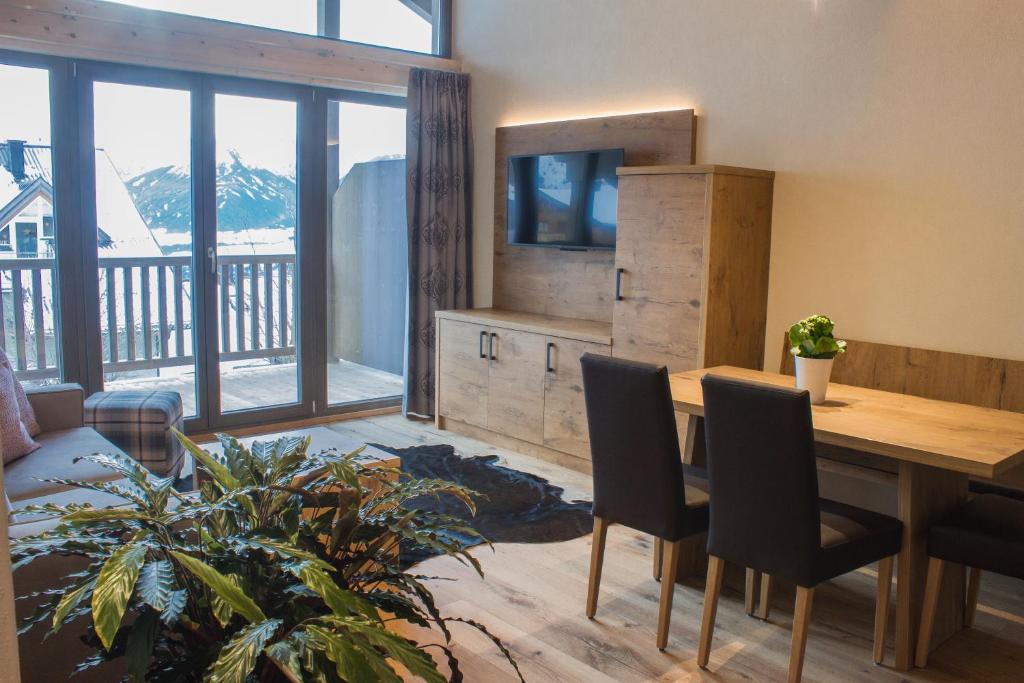 Photo from Panorama Apart Weisses Rössl in Reith bei Seefeld, Tyrol, Austria