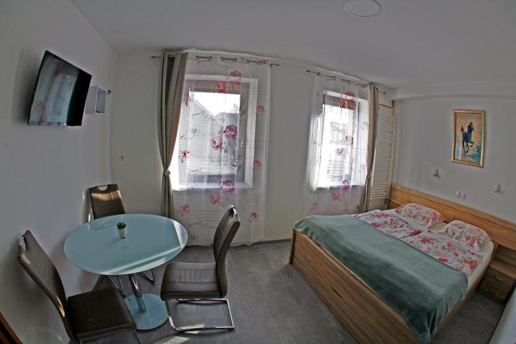 Apartments Bernard - Estudio
