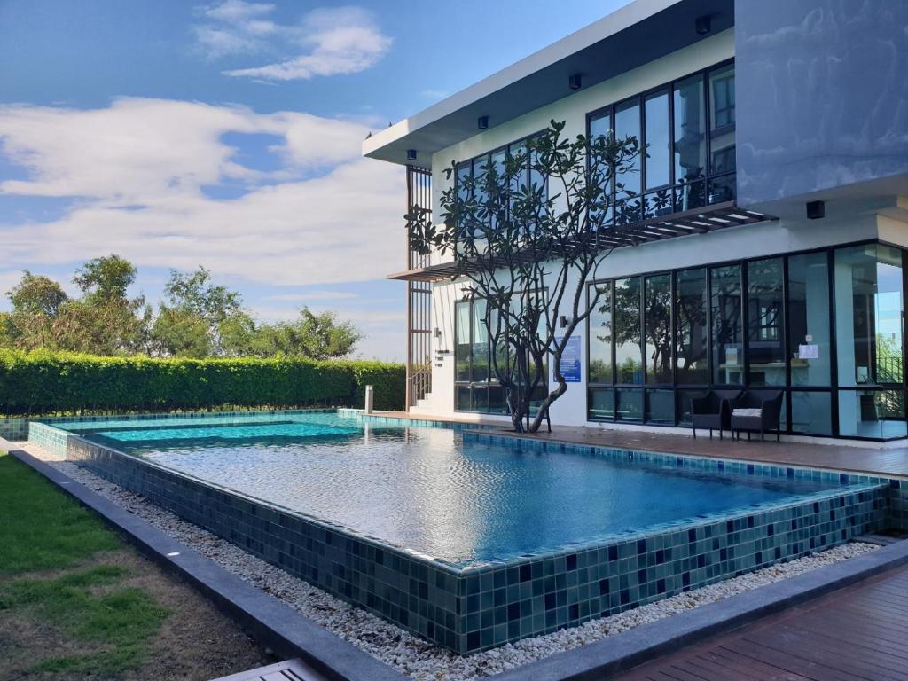 Condo ABAC Bangna by Preme Lakeview