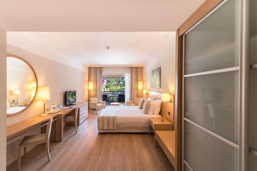Turquoise Hotel - Two-Bedroom Villa