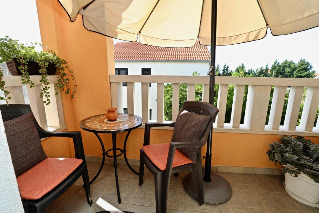Balkón nebo terasa v ubytování Apartmani Vuljan