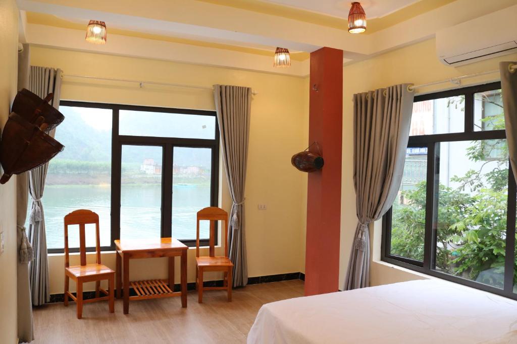 Phong Nha Coco Riverside - 双人间与山景