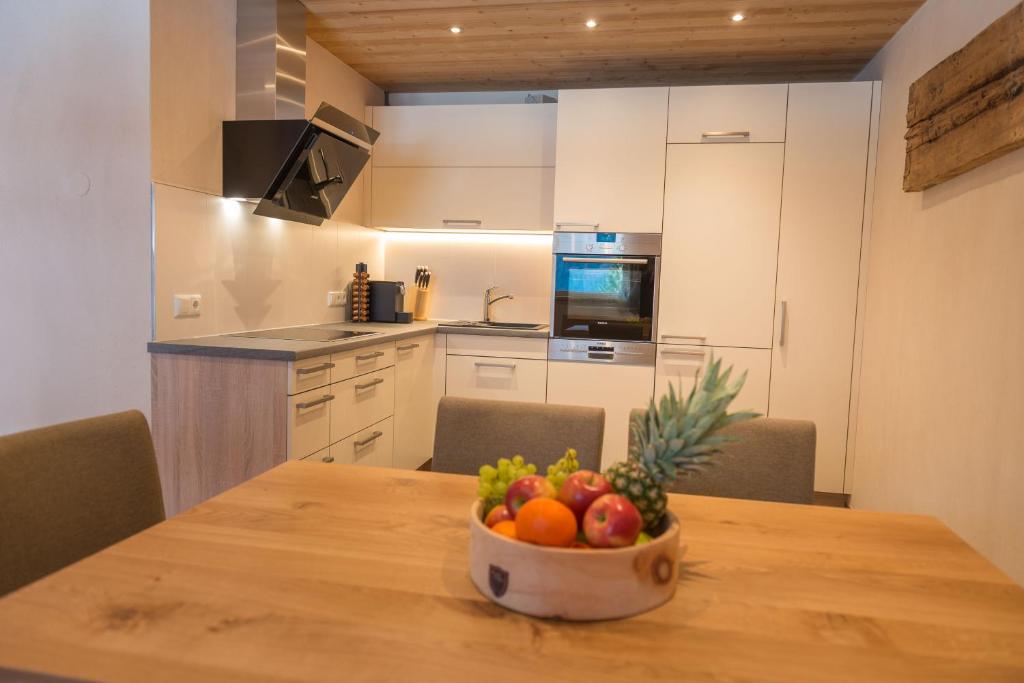 Majoituspaikan Chalet Appartement Antonhaus keittiö tai keittotila