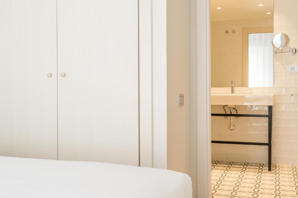 Tandem Soho Suites - 17