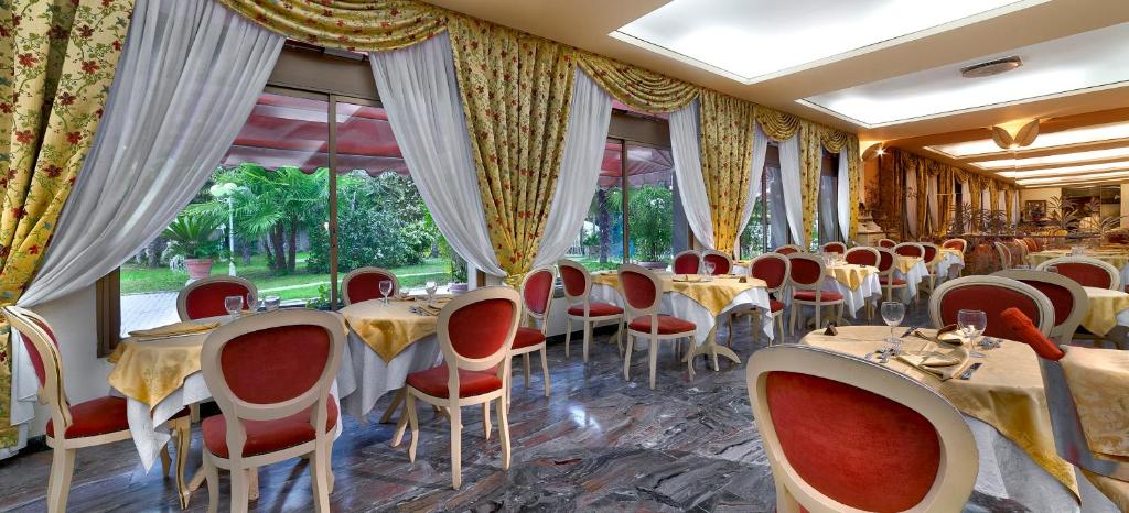 Restaurace v ubytování Hotel Terme Patria