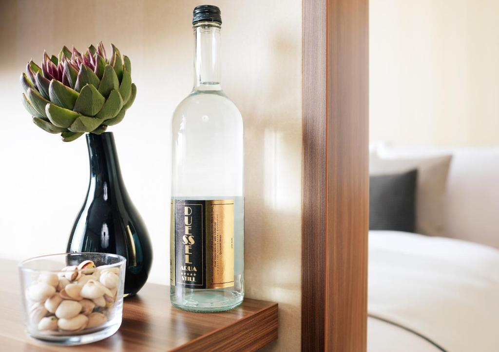 Living Hotel Düsseldorf - Resim 16