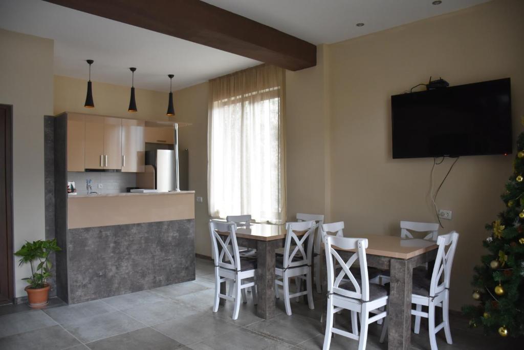 Kuchyň nebo kuchyňský kout v ubytování Nikala's house