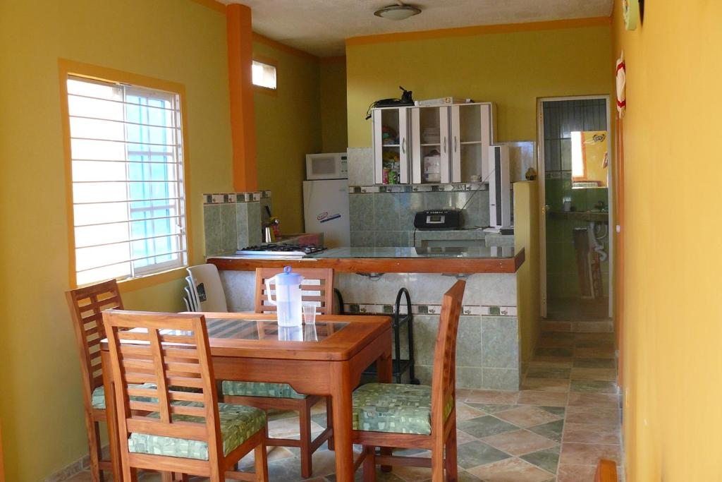 Kuchyň nebo kuchyňský kout v ubytování Hosteria Mar de Plata