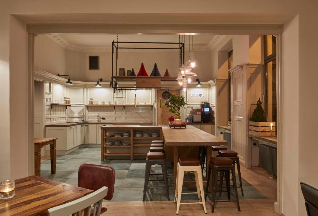 Kuchyň nebo kuchyňský kout v ubytování VIA`s Appartements und Ferienwohnungen