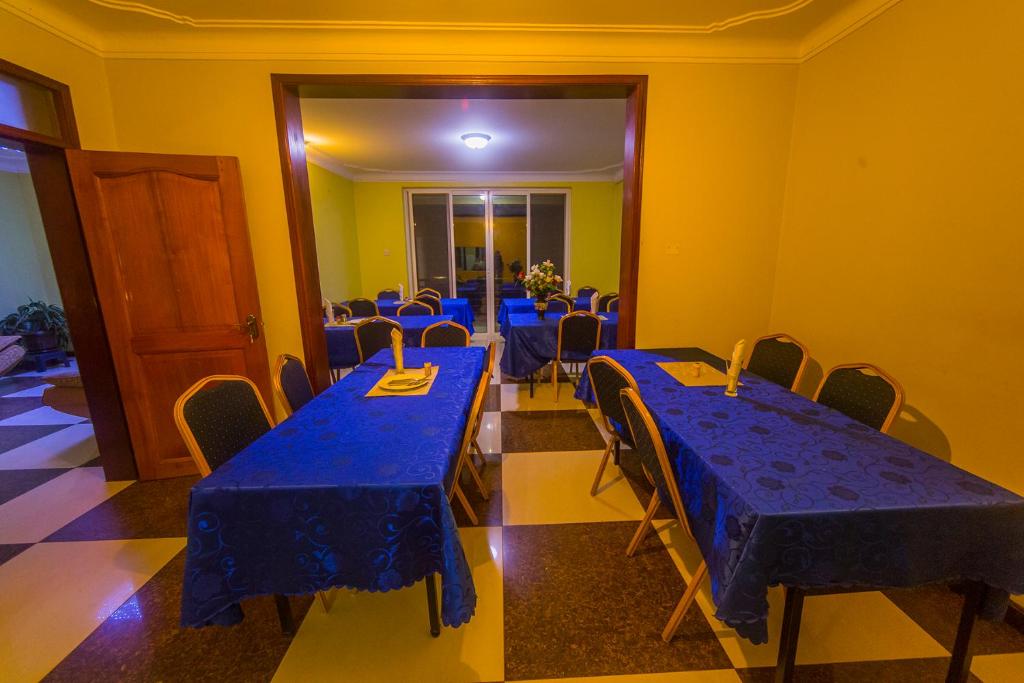 Entebbe şehrindeki Hotel Royal Nest Entebbe tesisine ait fotoğraf galerisinden bir görsel