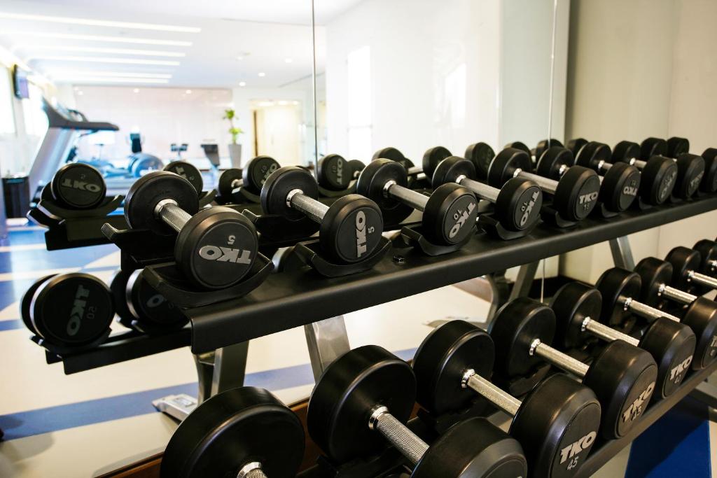 Fitness centrum a/nebo fitness zařízení v ubytování Elite Byblos Hotel