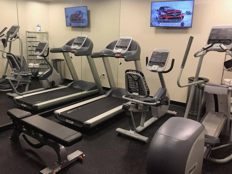 Fitness centrum a/nebo fitness zařízení v ubytování Morrison Clark Inn Washington DC Convention Center