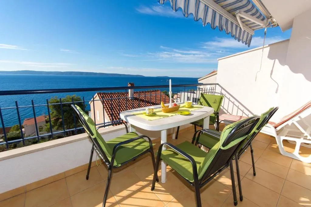 Seaside apartments with a swimming pool Rastici, Ciovo - 2793, Trogir, Croaţia