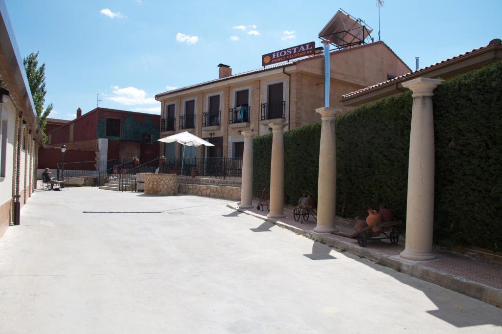 The building in which a vendégházakat is located