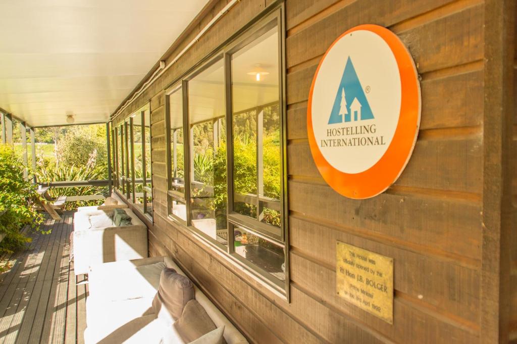 Certifikát, hodnocení, plakát nebo jiný dokument vystavený v ubytování JunoHall Backpackers