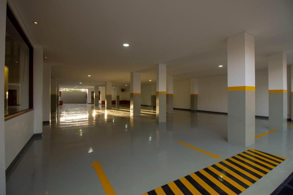 Foto dalla galleria di RedDoorz Plus @ CBD Bintaro a Peladen