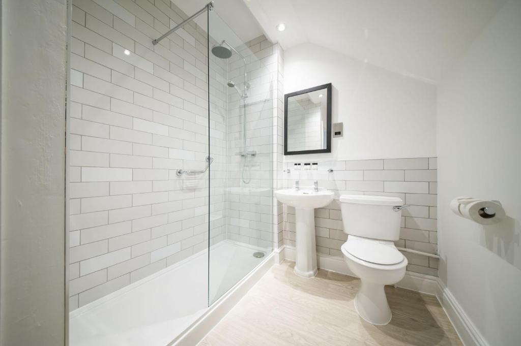 The Cheshire Cat by Innkeeper's Collection - Resim 7