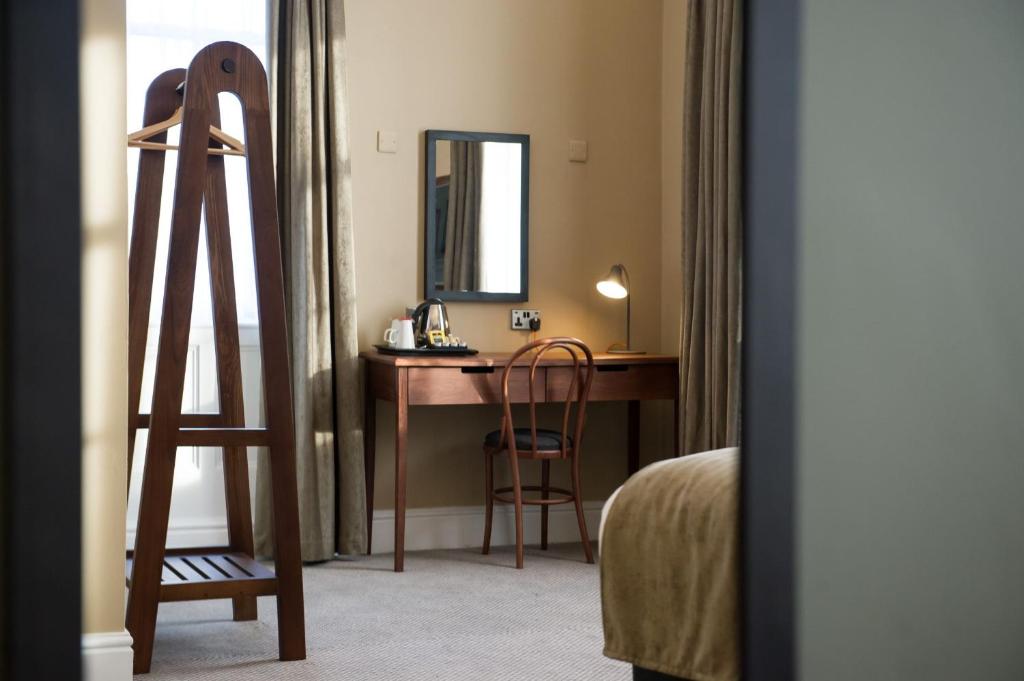 The Cheshire Cat by Innkeeper's Collection - Resim 13