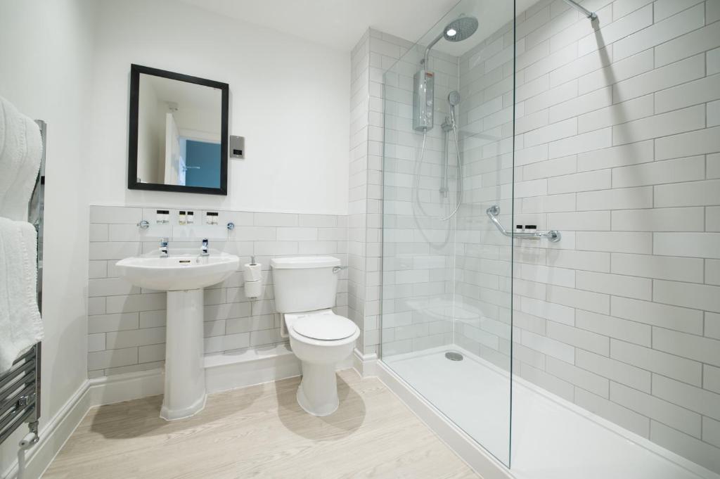 The Cheshire Cat by Innkeeper's Collection - Resim 14