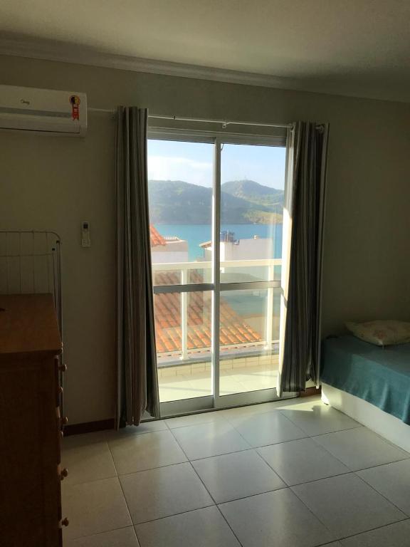  Apartamento pé na areia em Arraial do Cabo