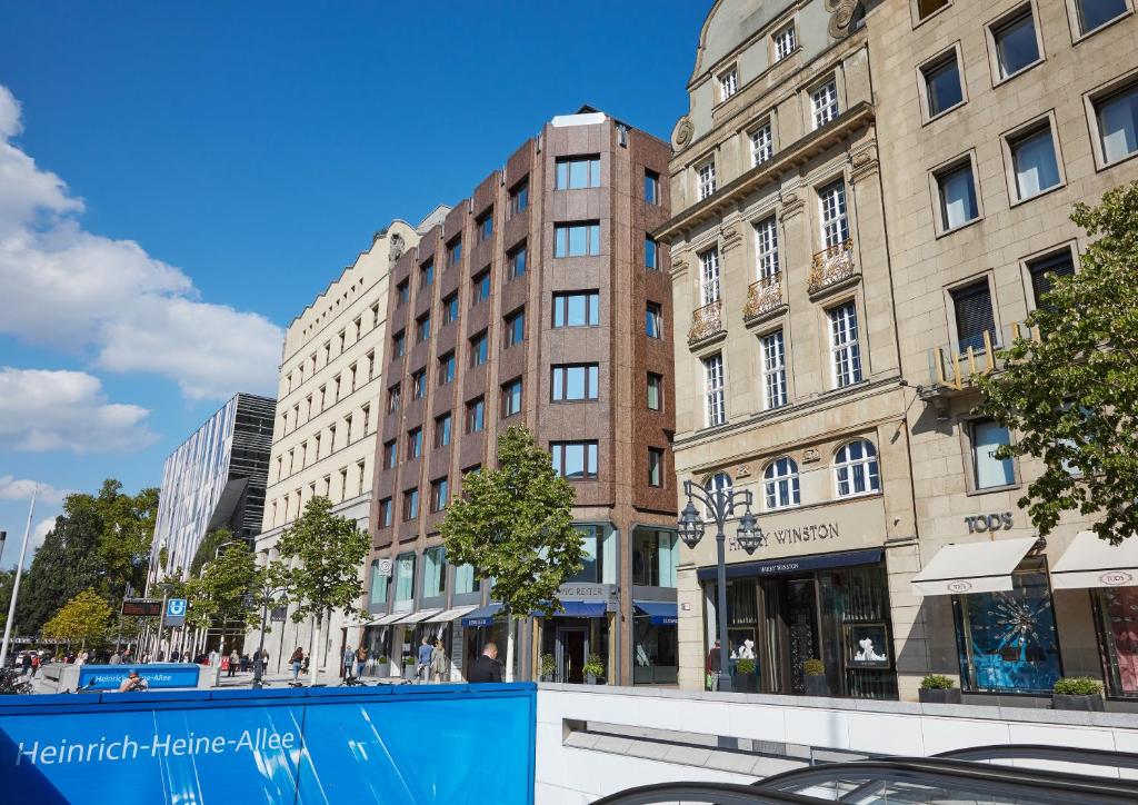 Living Hotel Düsseldorf - Resim 33