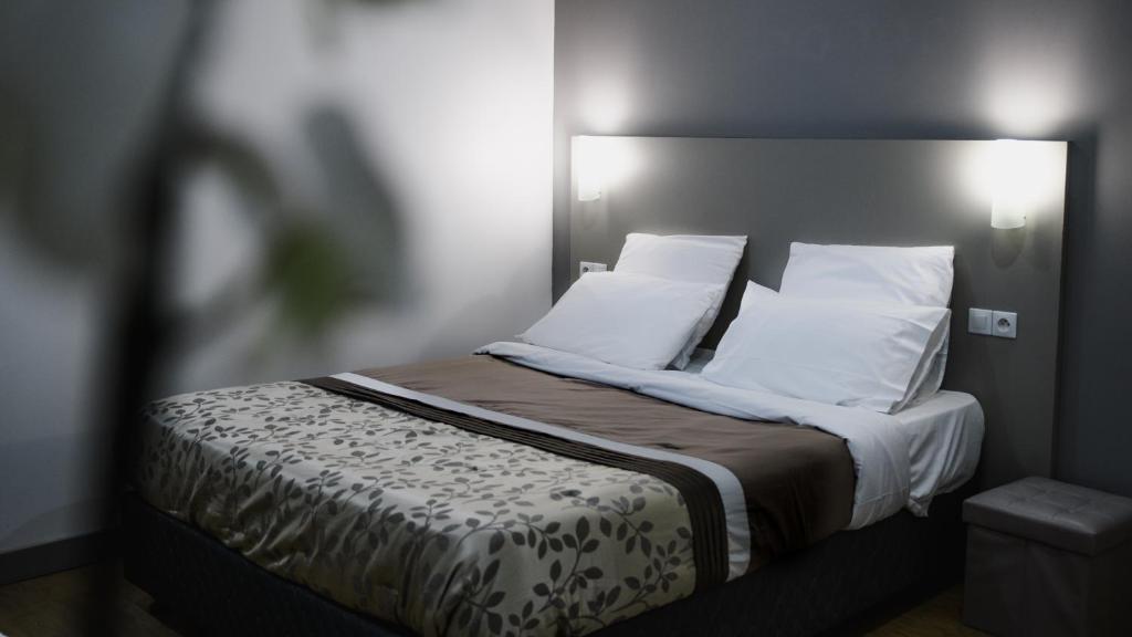 Hôtel des Arcades - Resim 10