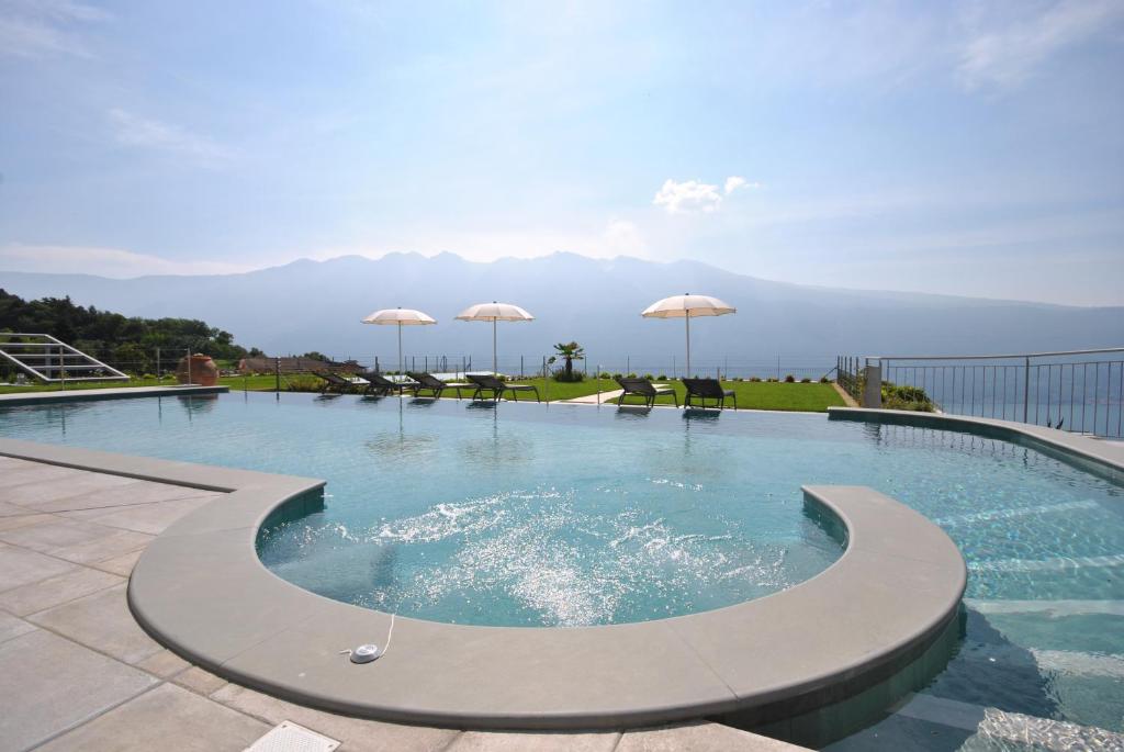 Bazén v ubytování La Dolce Vita Relais - Hotel Gallo nebo v jeho okolí