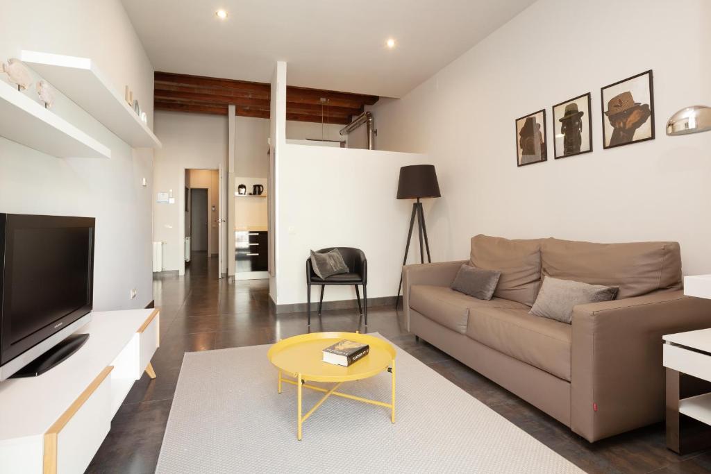EasySleep Gaudi Terrace, Barcelona – Updated 2023 Prices