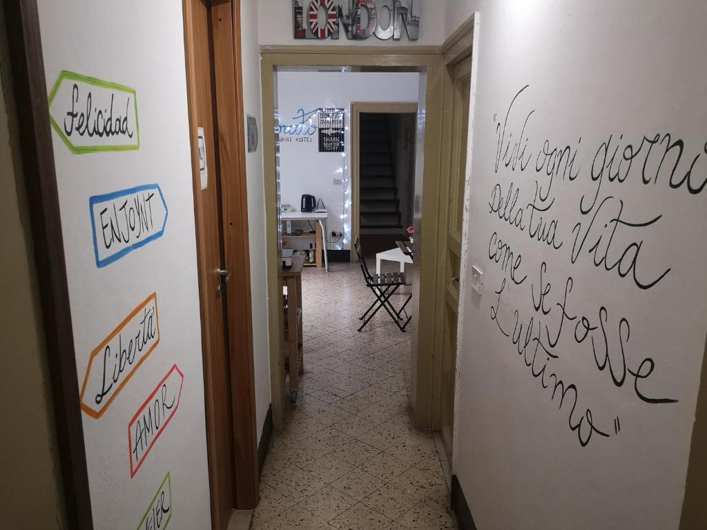 Imagem da galeria de Sunshine Hostel Palermo em Palermo