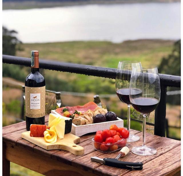 Nápoje v ubytování EnCubo Glamping Guatavita