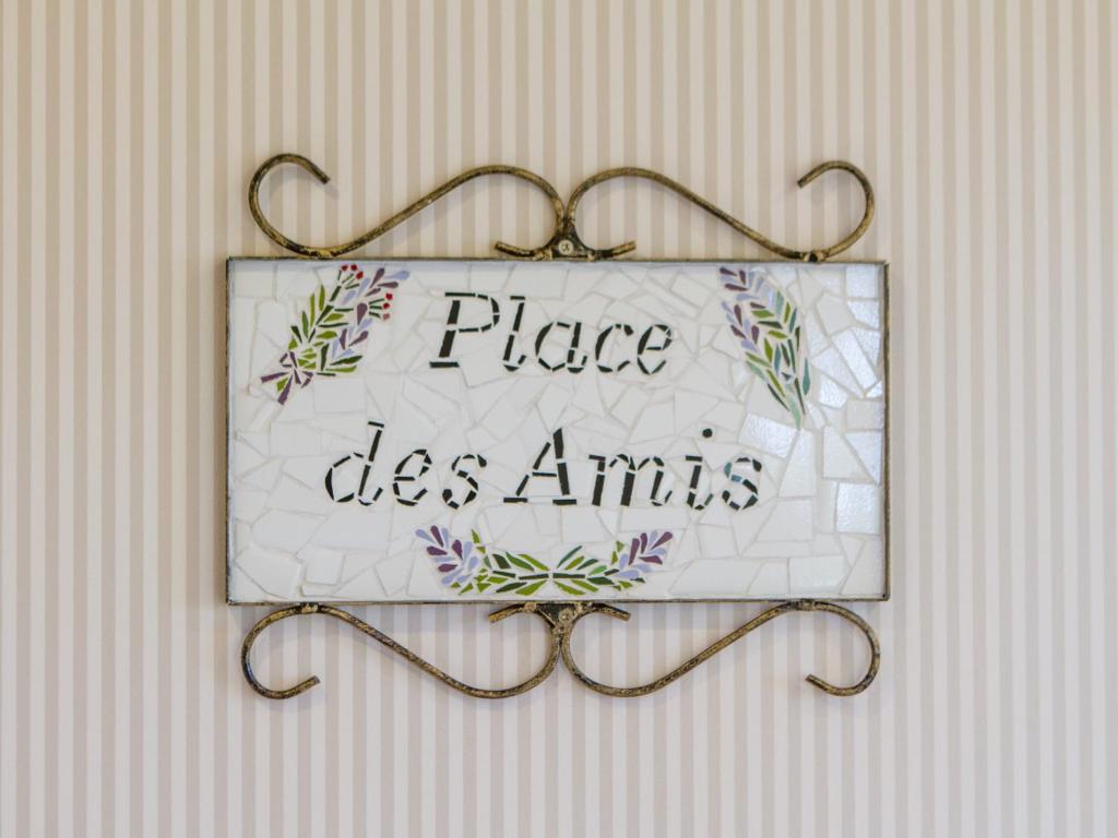  Place des Amis