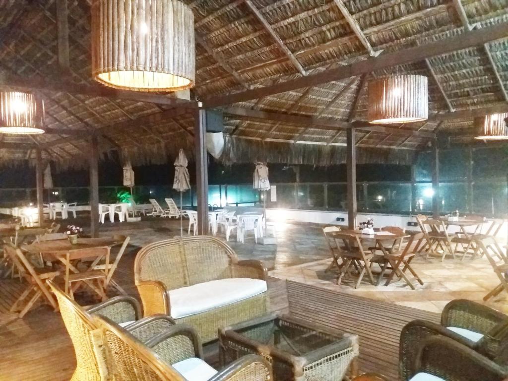  ES - Pé na areia em Ponta Negra